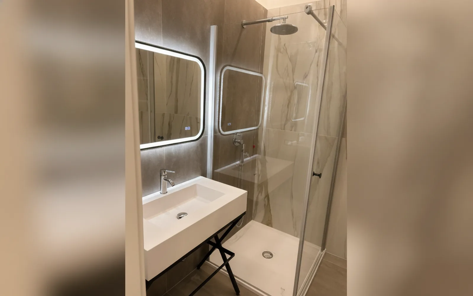 Camera con bagno privato — WOW ROME HOME, Roma (Lazio) (foto 64)